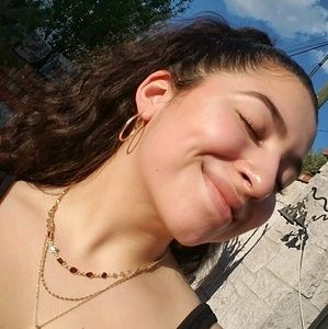 Meet your Posher, Kimberly